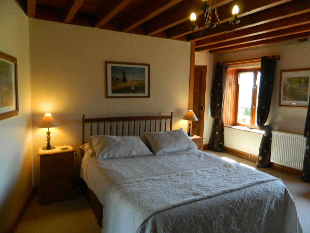 B&B La Seliniere Champ-du-Boult Bagian luar foto