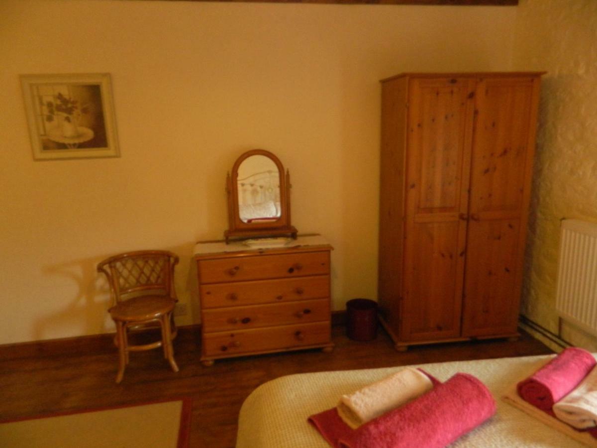 B&B La Seliniere Champ-du-Boult Bagian luar foto