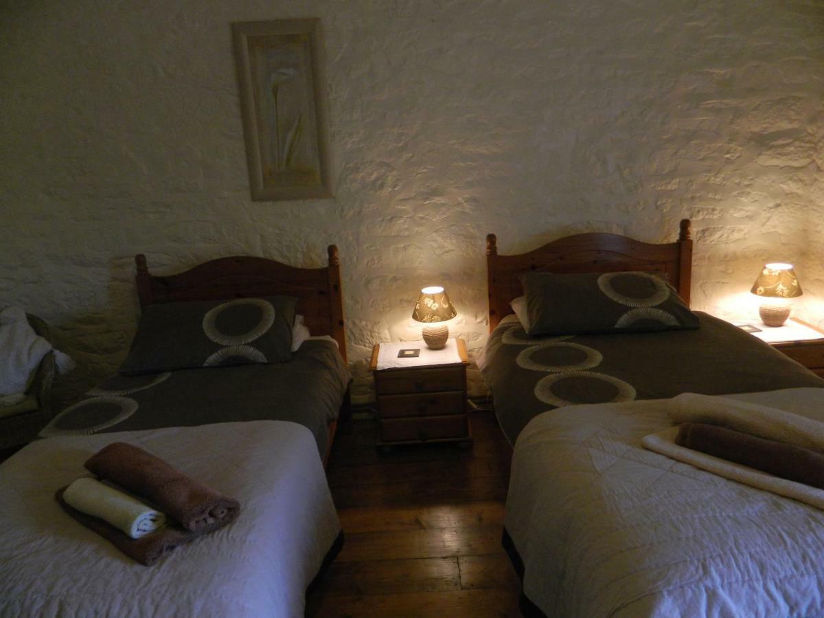 B&B La Seliniere Champ-du-Boult Bagian luar foto